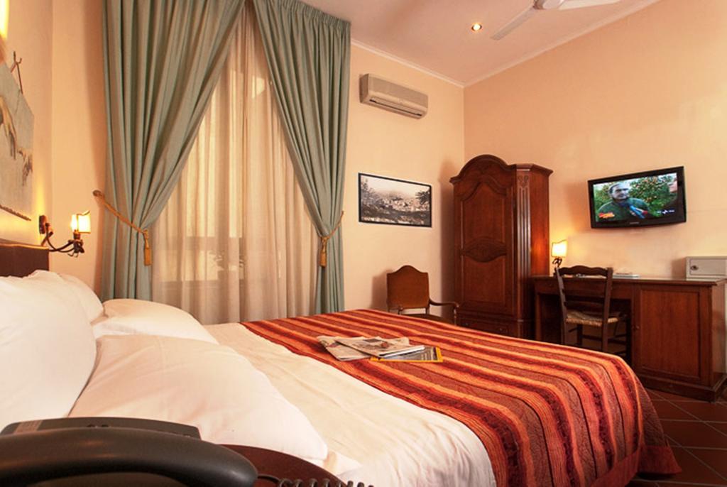 Hotel Toledo Napoli Ngoại thất bức ảnh