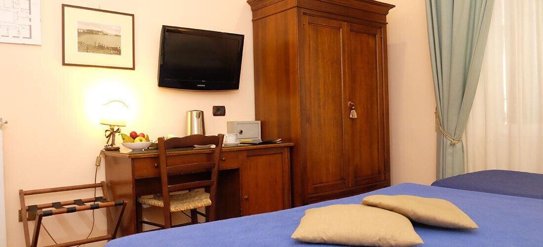 Hotel Toledo Napoli Ngoại thất bức ảnh