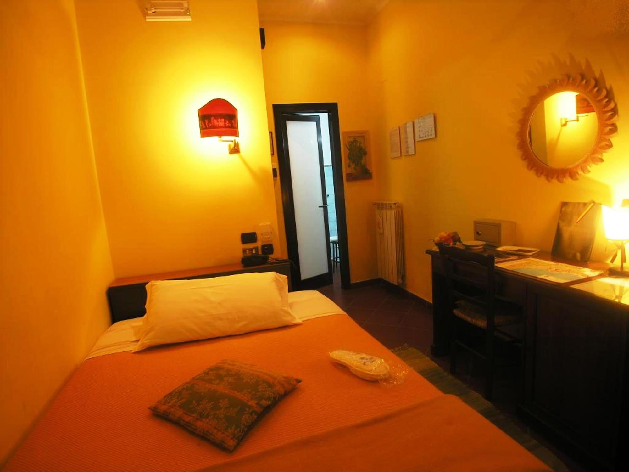 Hotel Toledo Napoli Ngoại thất bức ảnh