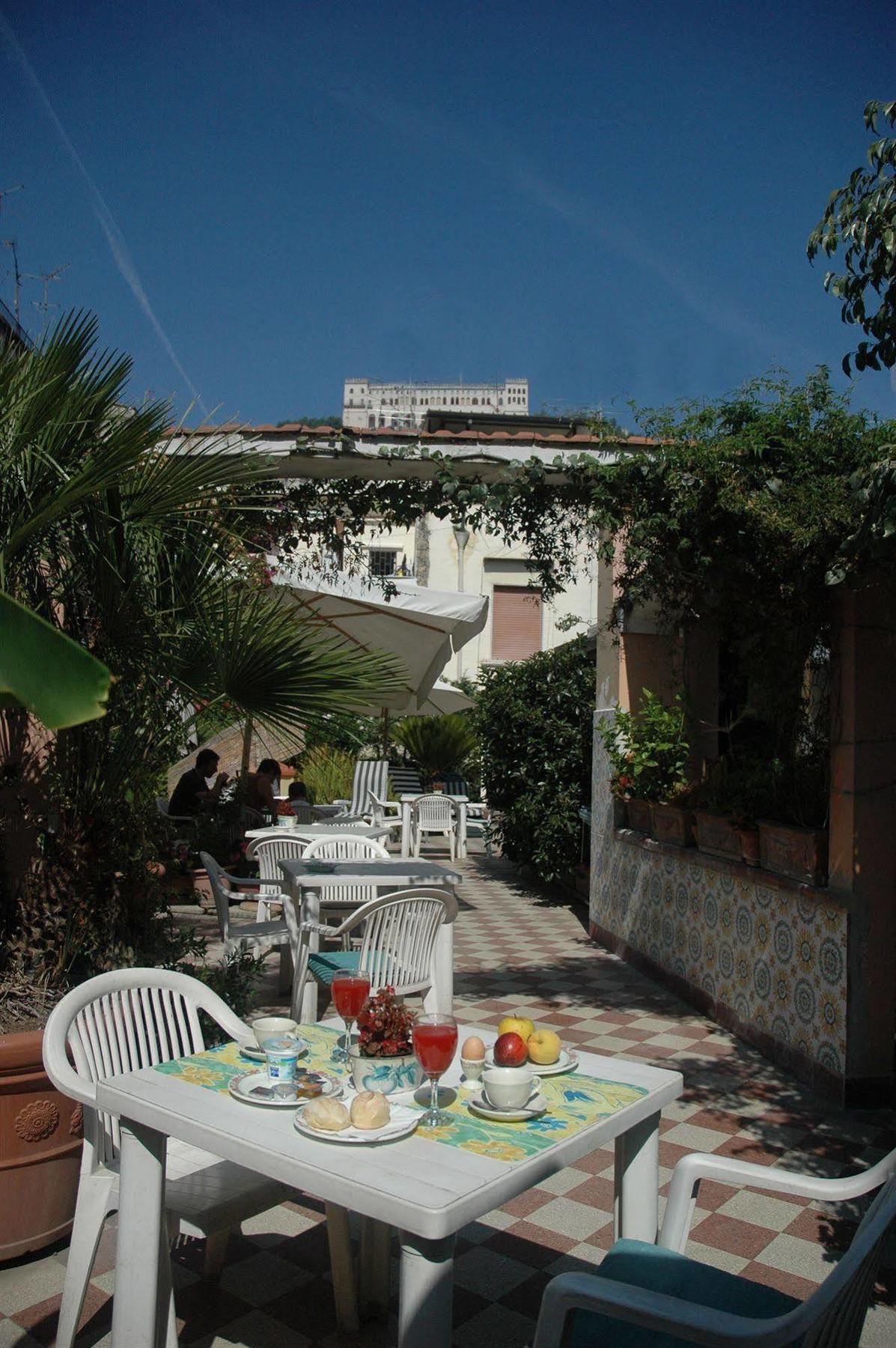Hotel Toledo Napoli Ngoại thất bức ảnh